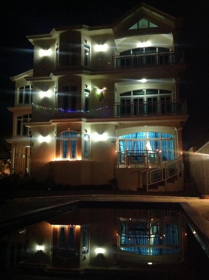 Luxor Residence Guesthouse Belle Mare Exteriör bild